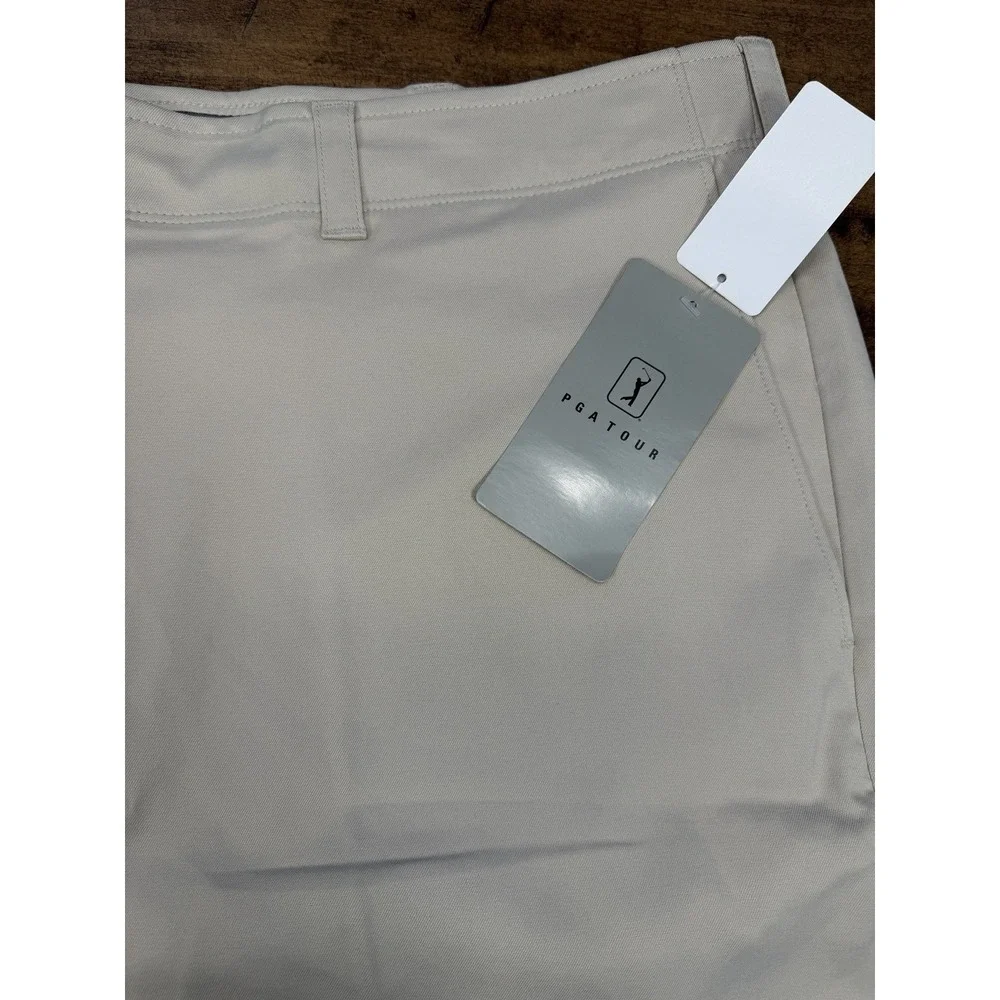Men's PGA Tour Performance Golf Shorts, Size 40, Beige ,‎ NEW W/TAGS